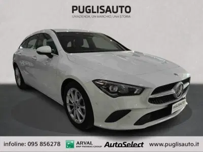 Mercedes-Benz CLA Shooting Brake 180 d Automatic Shooting Brake Business del 2021 usata a Belpasso