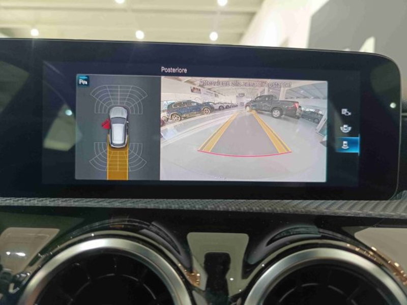 Mercedes-Benz CLA Shooting Brake usata a Catania (12)