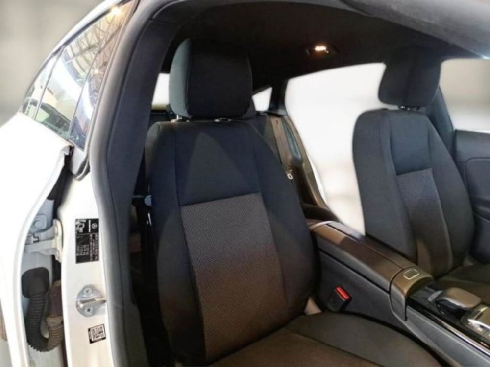 Mercedes-Benz CLA Shooting Brake usata a Catania (8)
