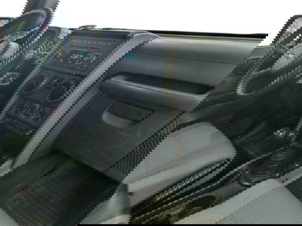 Jeep Wrangler usata a Catania (9)