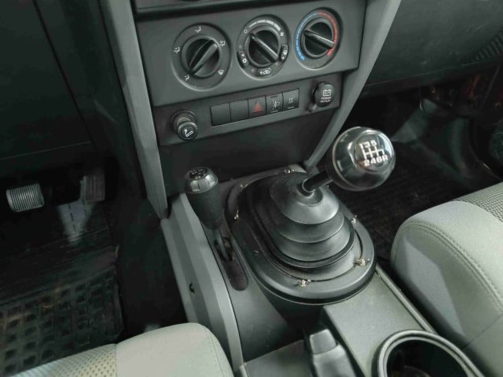 Jeep Wrangler usata a Catania (8)