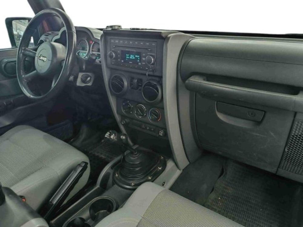 Jeep Wrangler usata a Catania (9)