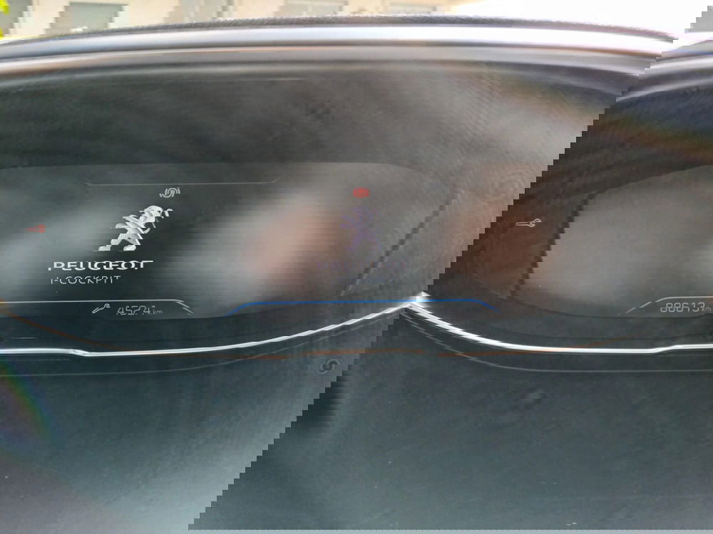 Peugeot 3008 usata a Bari (9)