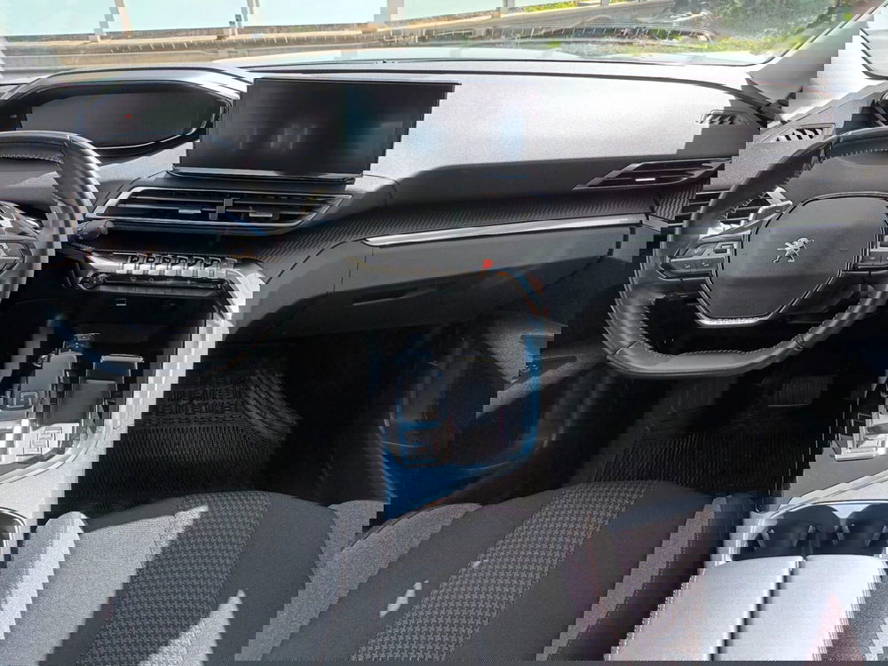 Peugeot 3008 usata a Bari (10)