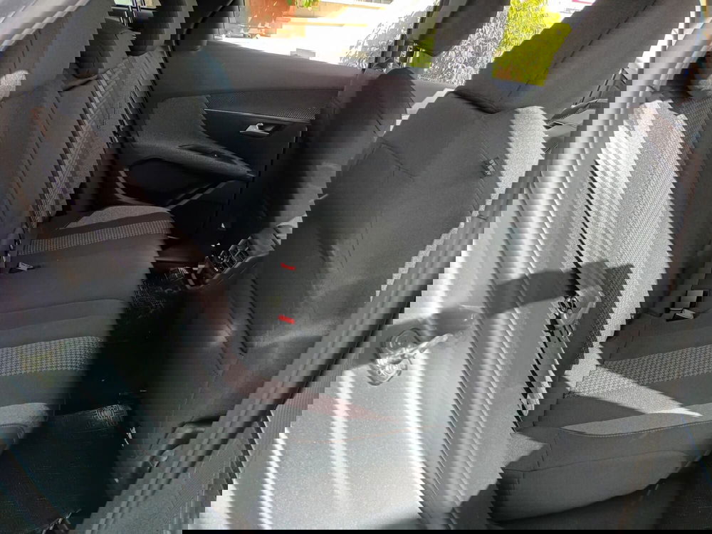 Peugeot 3008 usata a Bari (17)