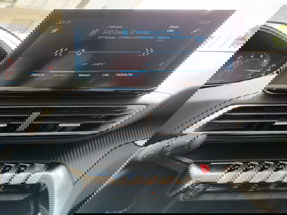 Peugeot 3008 usata a Bari (11)