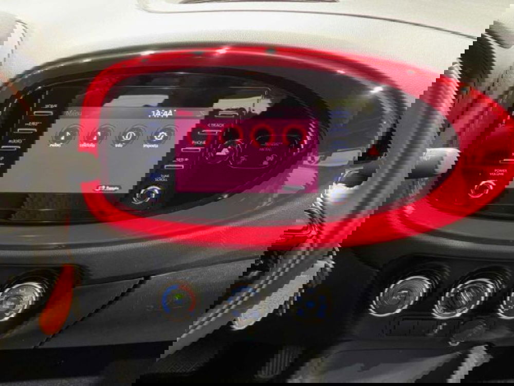 Toyota Aygo X usata a Sondrio (14)