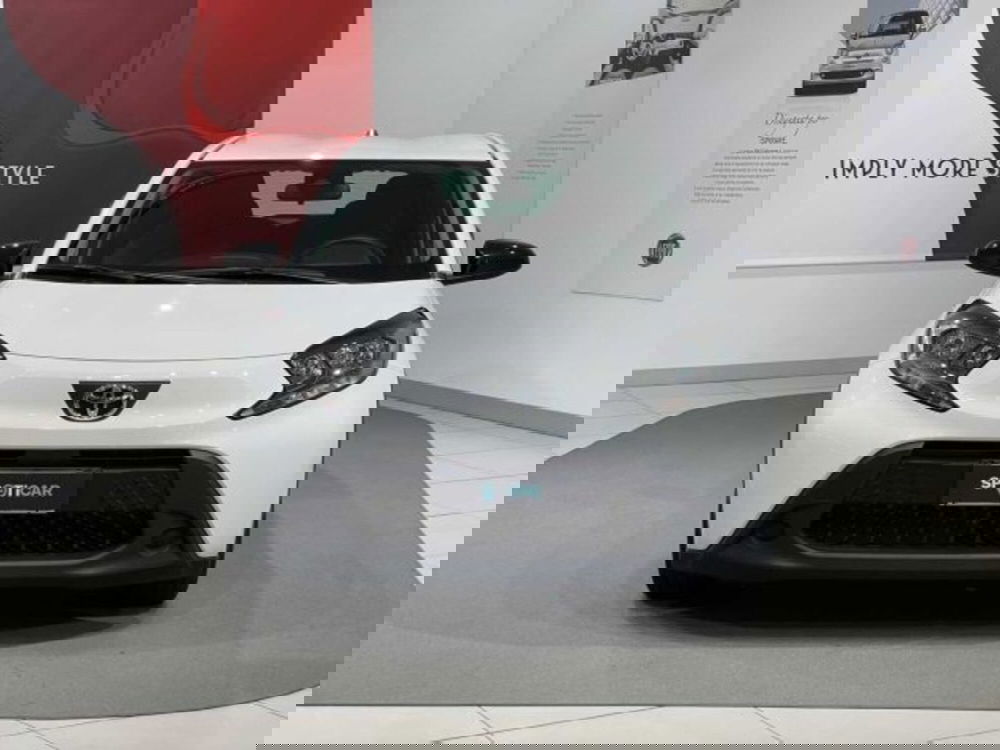 Toyota Aygo X usata a Sondrio (8)