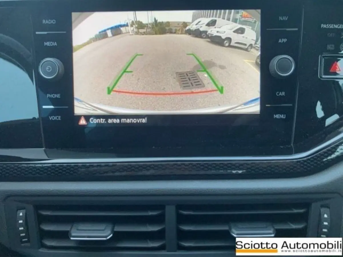 Volkswagen Taigo usata a Messina (13)