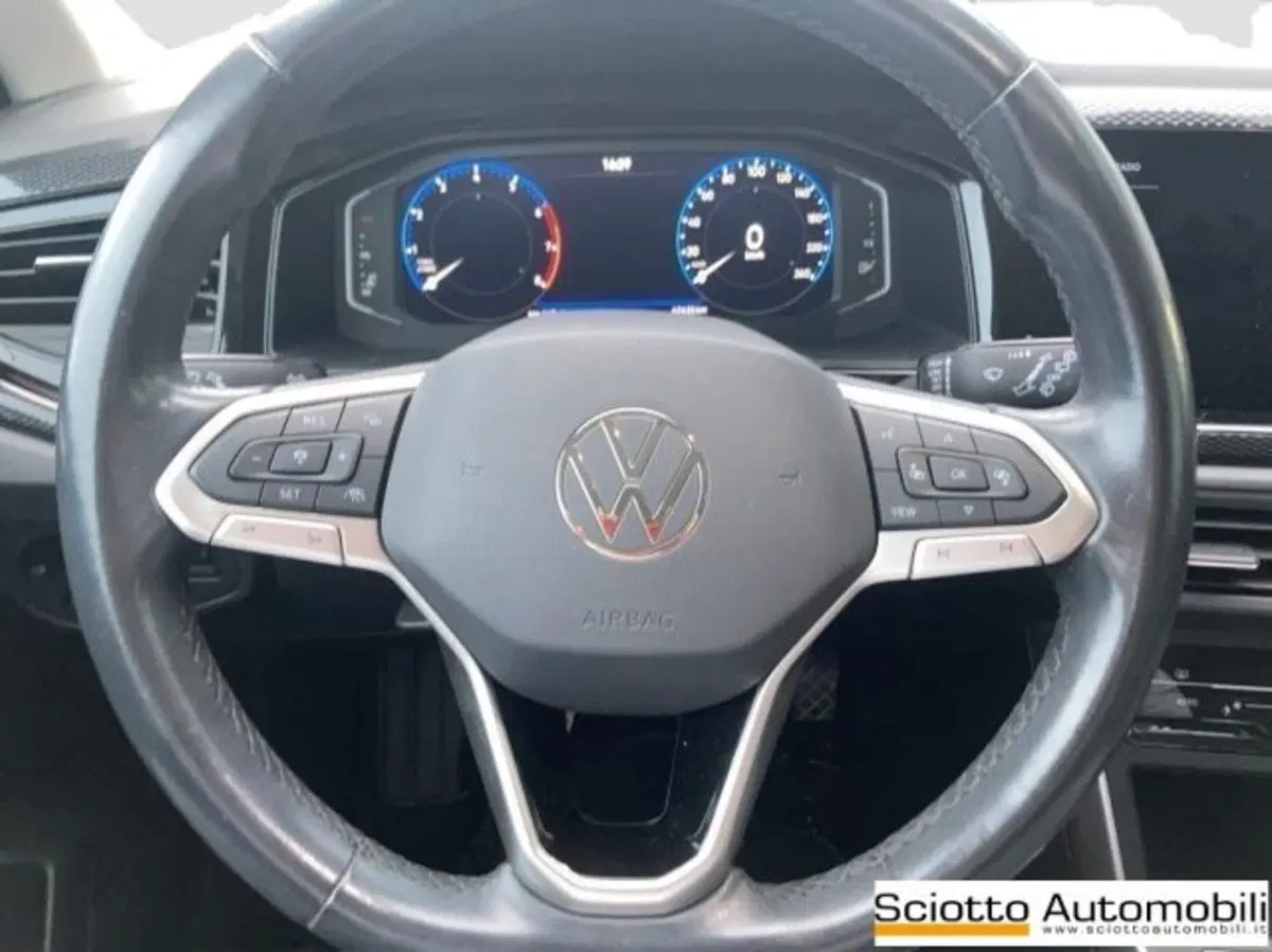 Volkswagen Taigo usata a Messina (7)
