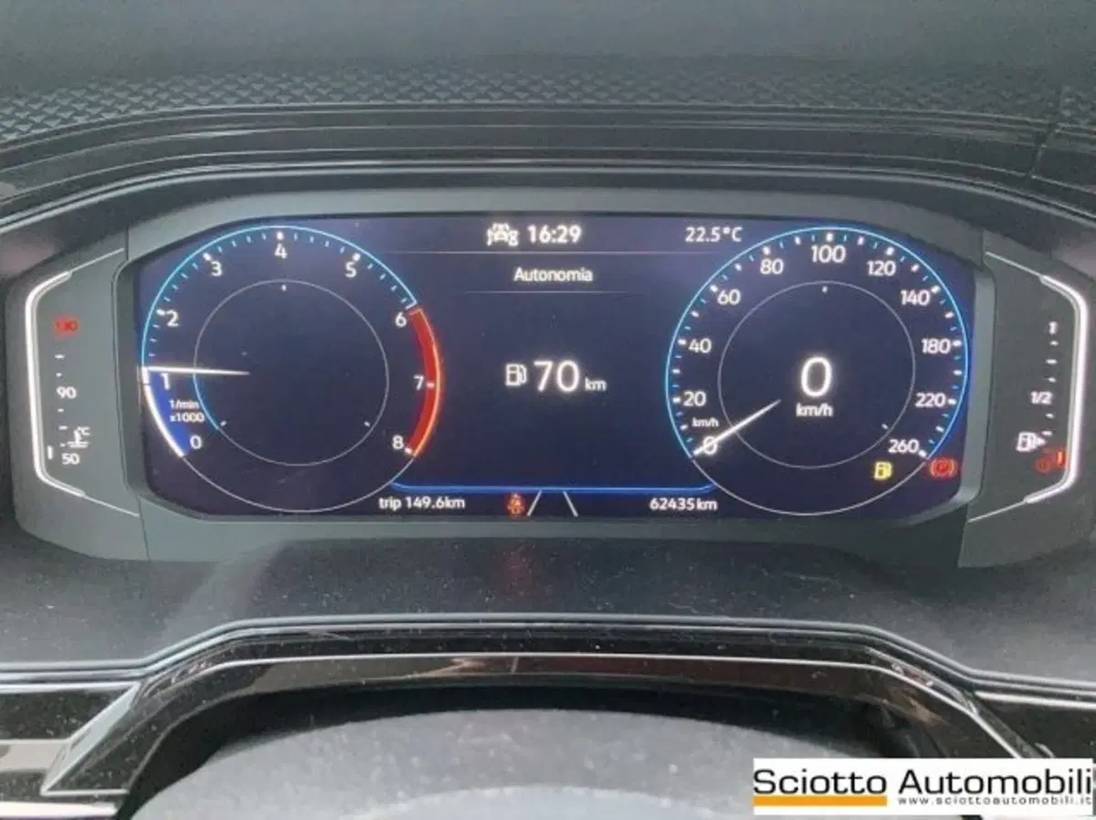 Volkswagen Taigo usata a Messina (8)