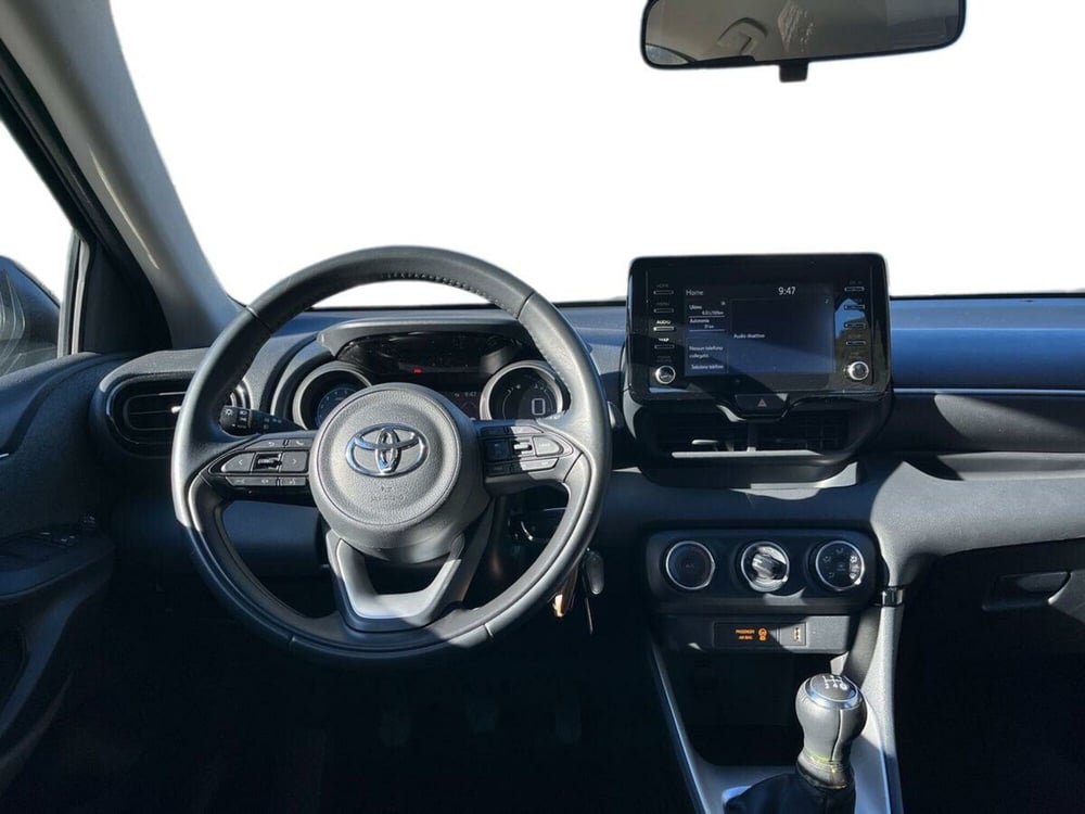 Toyota Yaris usata a Sondrio (9)