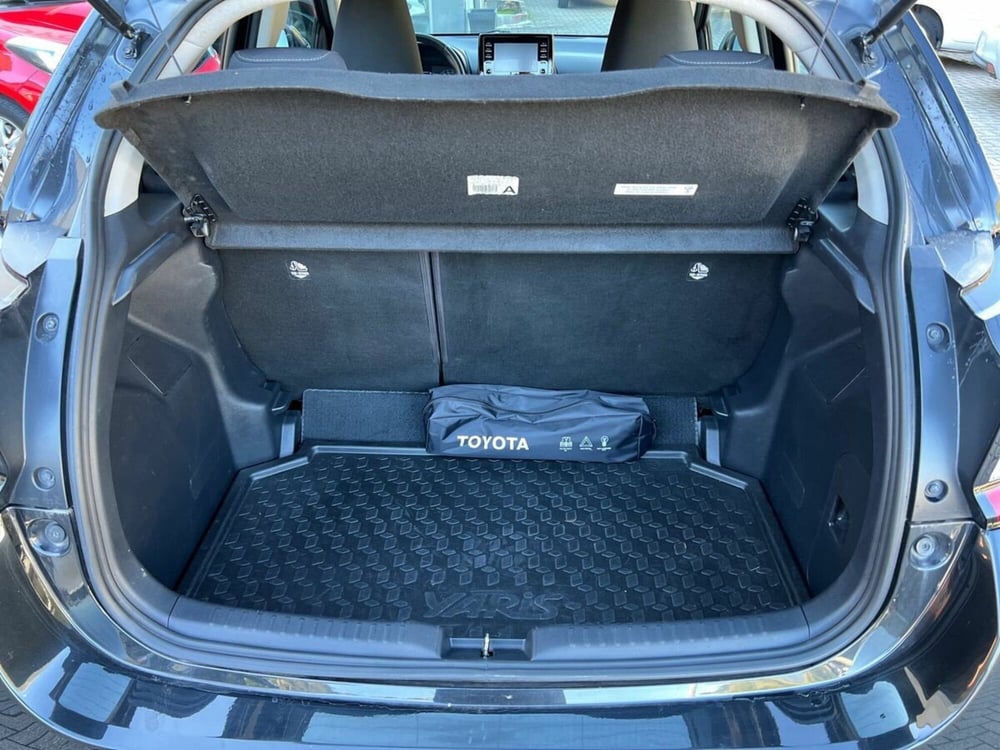 Toyota Yaris usata a Sondrio (13)