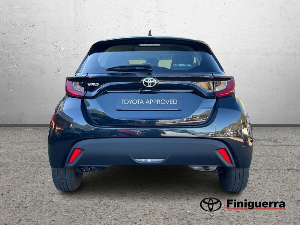 Toyota Yaris usata a Sondrio (4)