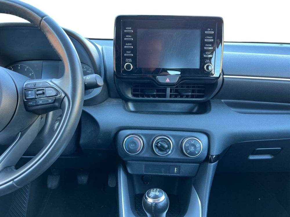 Toyota Yaris usata a Sondrio (9)