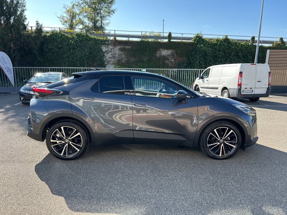 Toyota Toyota C-HR usata a Piacenza (8)