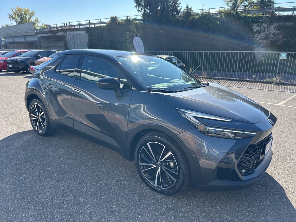 Toyota Toyota C-HR usata a Piacenza (9)
