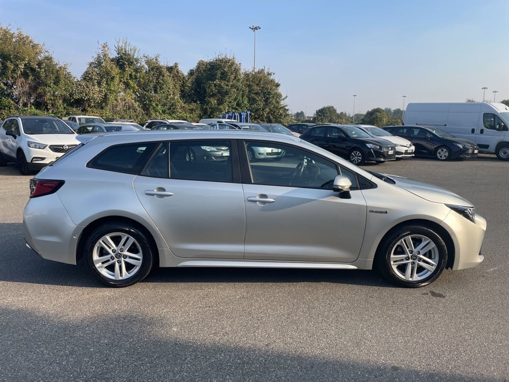 Toyota Corolla Touring Sports usata a Piacenza (8)