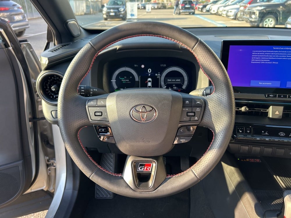 Toyota Toyota C-HR usata a Piacenza (13)