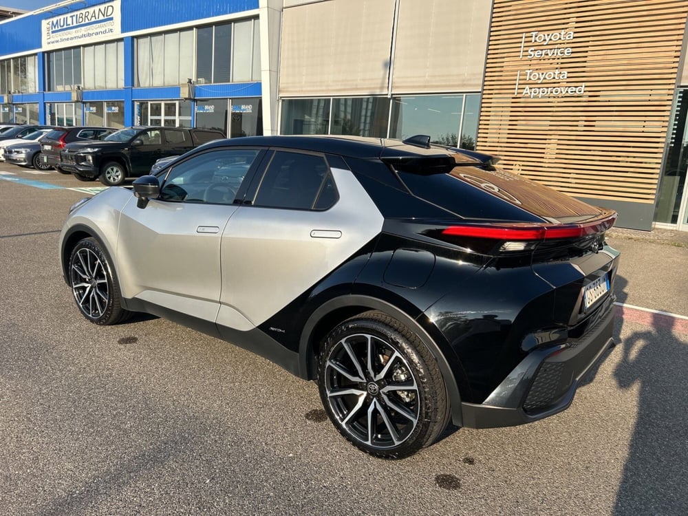 Toyota Toyota C-HR usata a Piacenza (5)