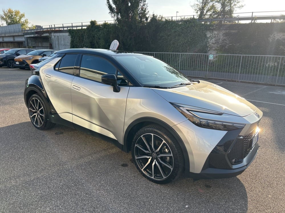 Toyota Toyota C-HR usata a Piacenza (9)