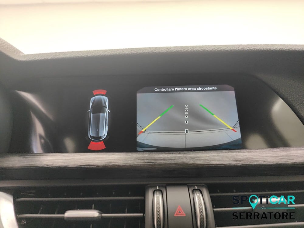 Alfa Romeo Stelvio usata a Como (11)