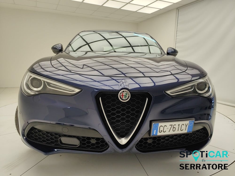 Alfa Romeo Stelvio usata a Como (2)