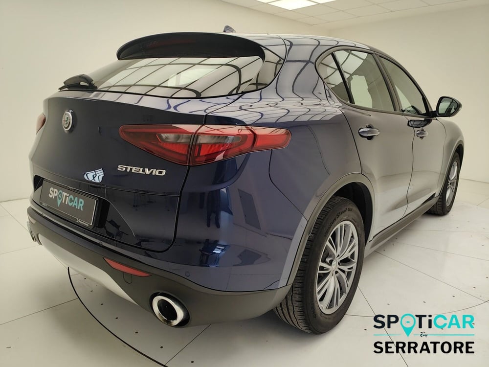 Alfa Romeo Stelvio usata a Como (5)