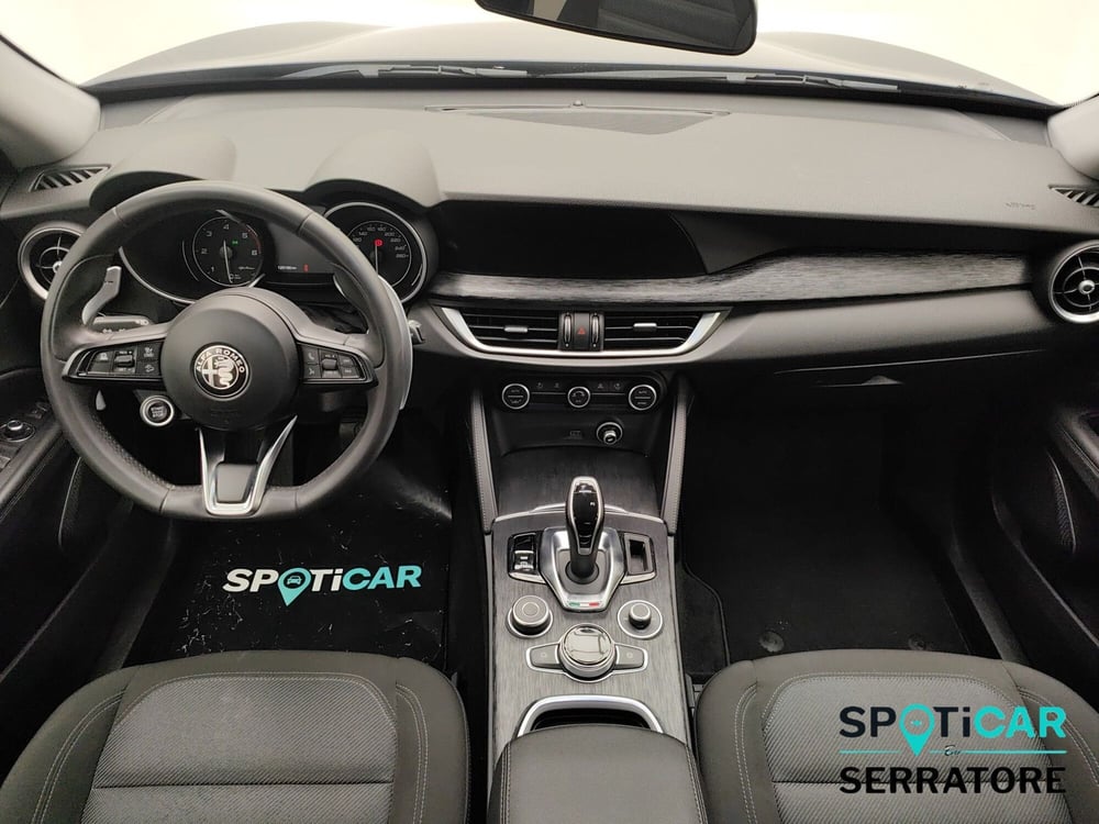 Alfa Romeo Stelvio usata a Como (7)