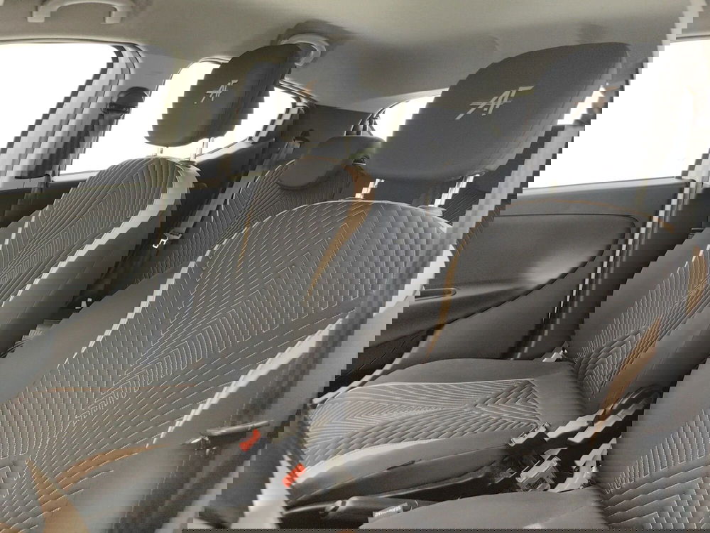 Lancia Ypsilon usata a Como (13)