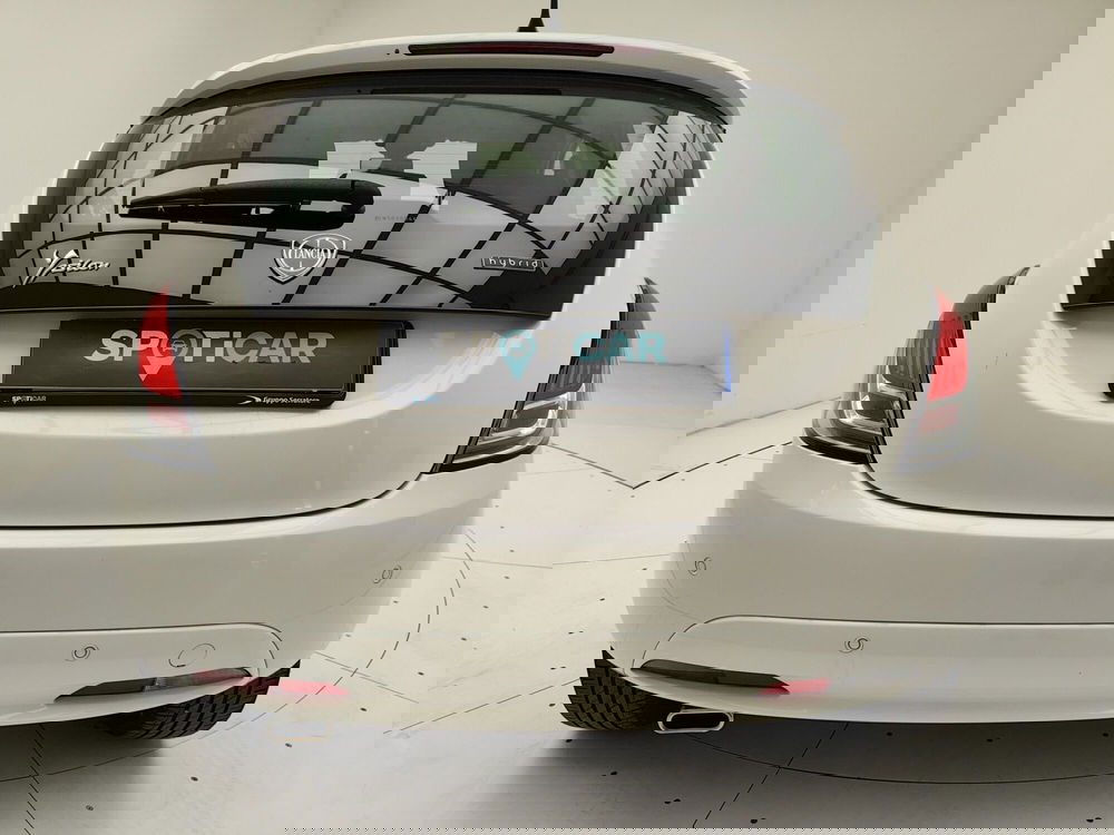 Lancia Ypsilon usata a Como (7)