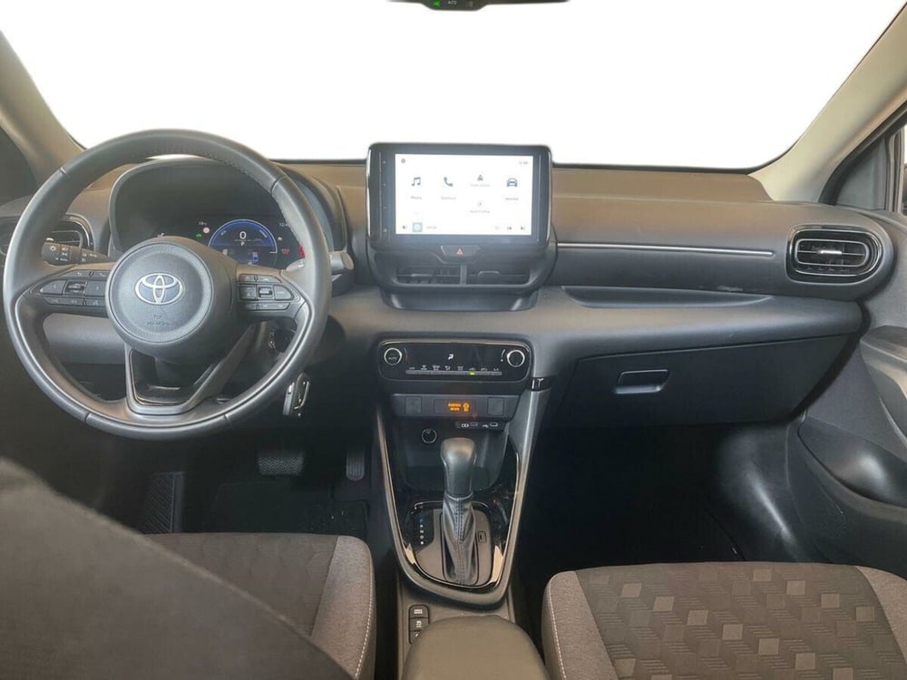 Toyota Yaris usata a Lecco (9)