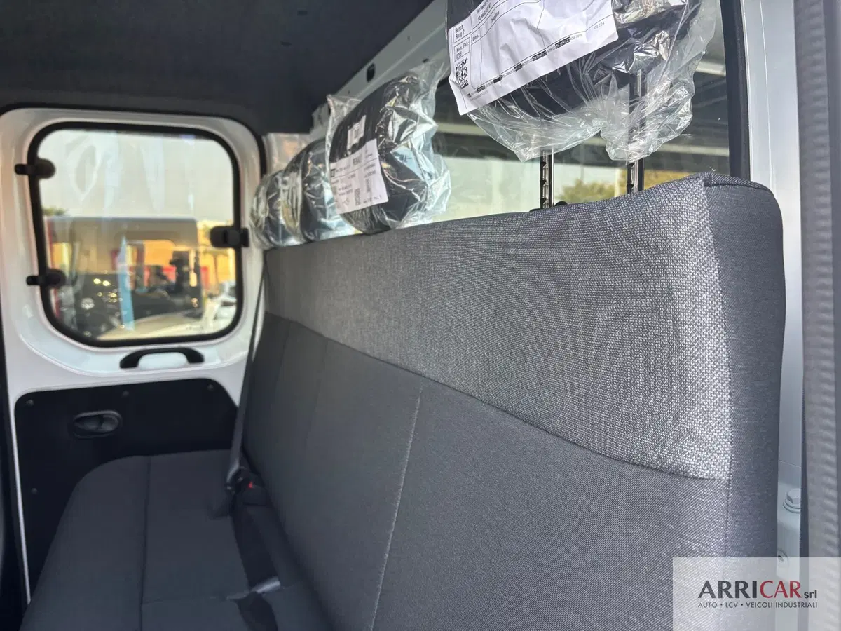 Nissan Interstar Furgone nuova a Bergamo (10)