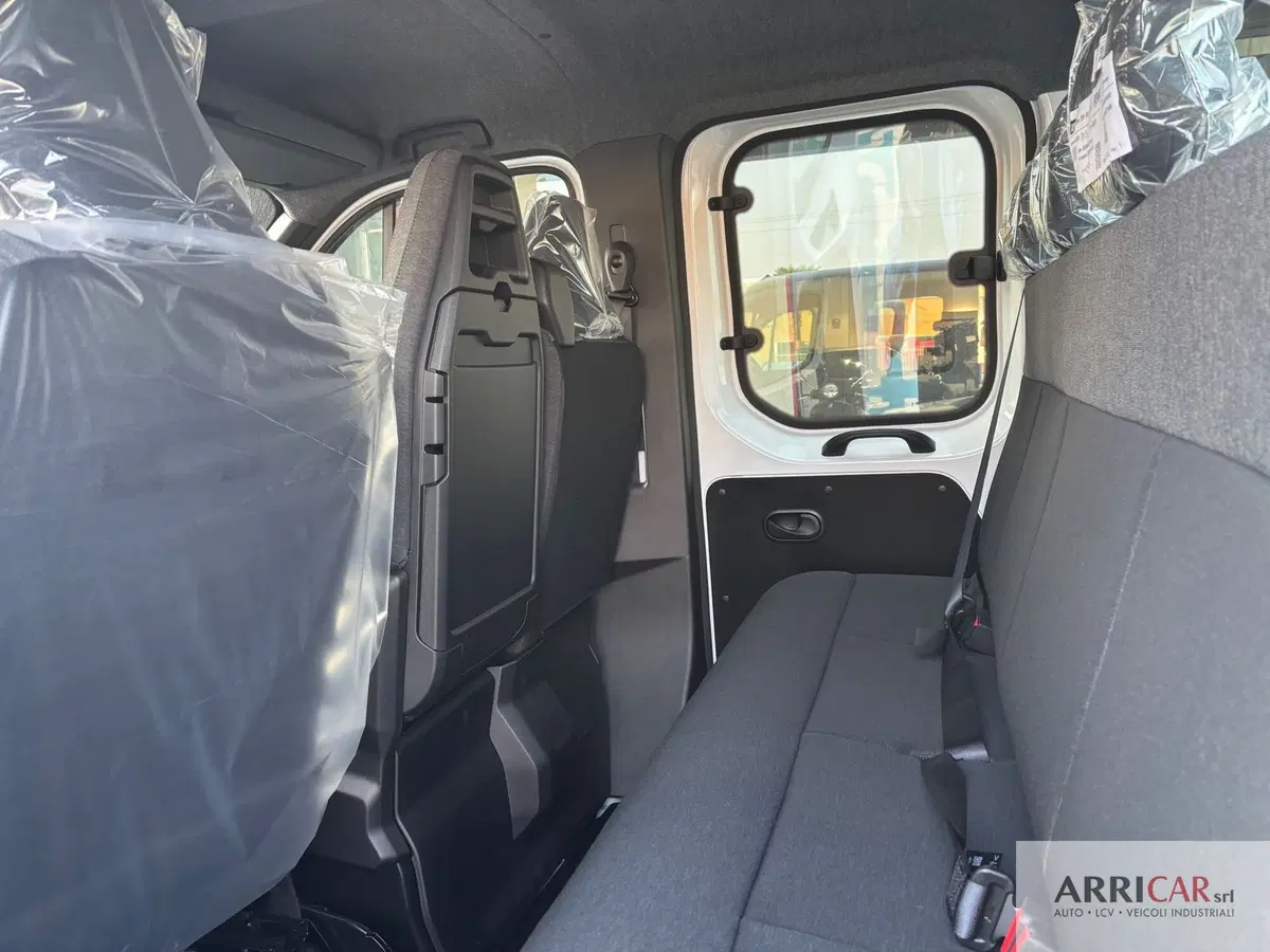 Nissan Interstar Furgone nuova a Bergamo (11)