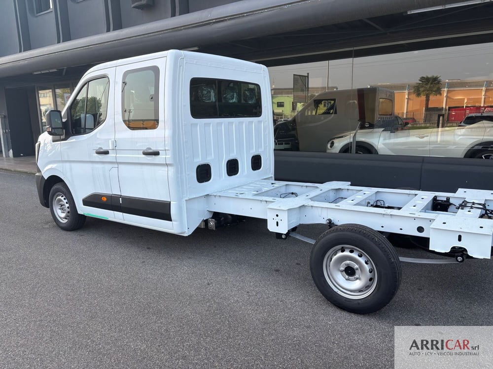 Nissan Interstar Furgone nuova a Bergamo (6)
