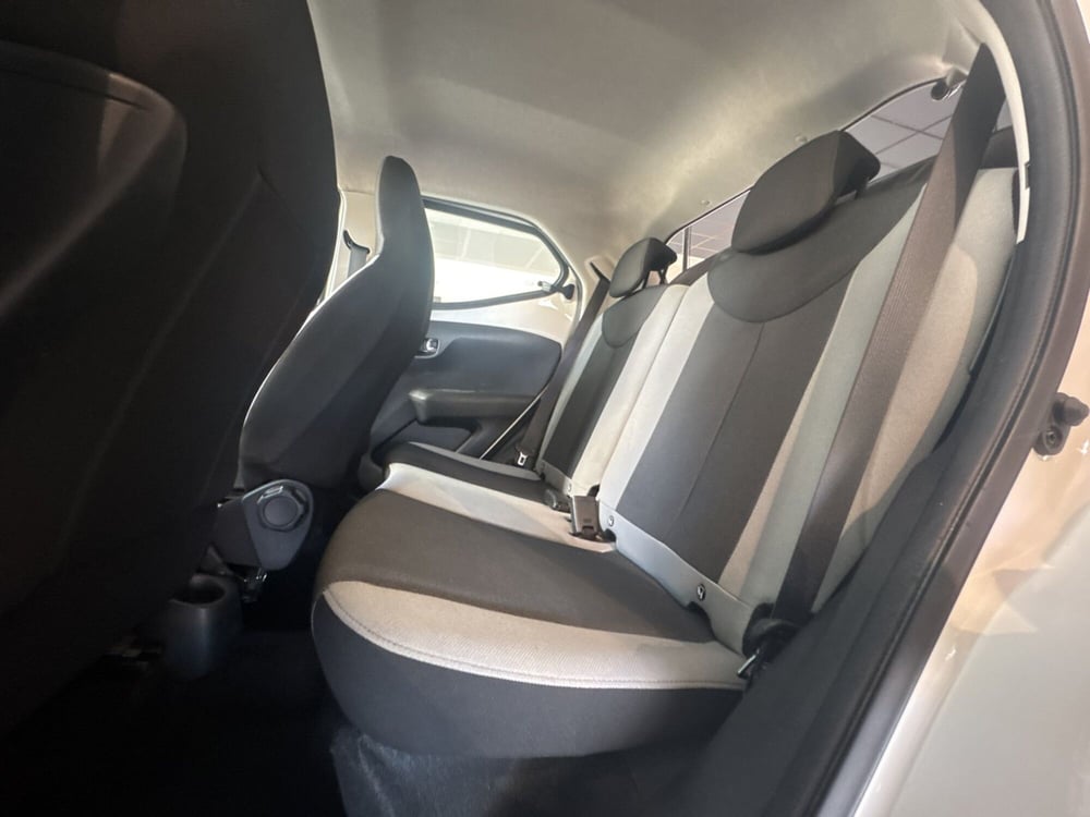 Toyota Aygo nuova a Nuoro (19)
