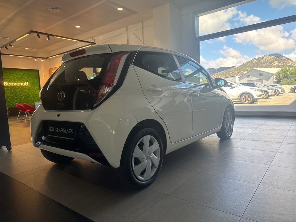 Toyota Aygo nuova a Nuoro (6)