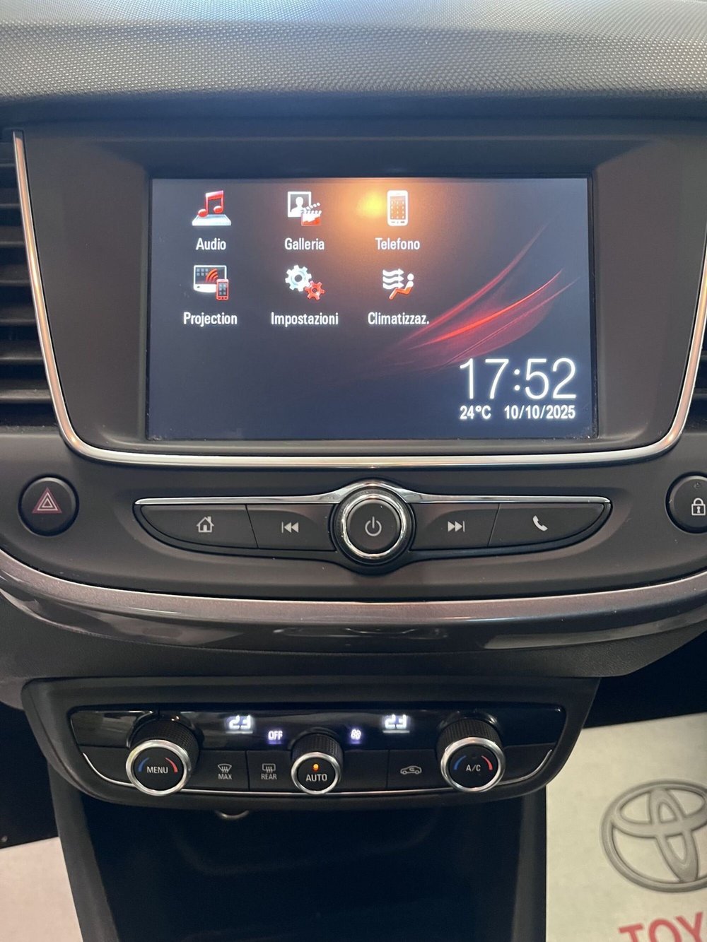 Opel Crossland X usata a Prato (12)