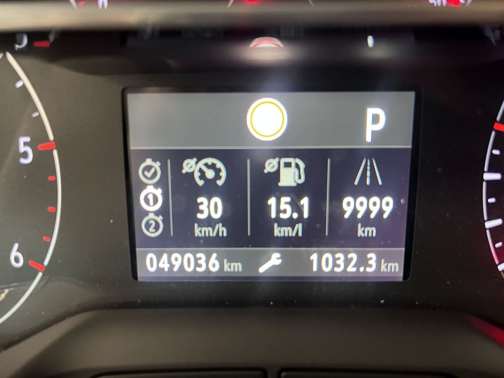 Opel Crossland X usata a Prato (13)