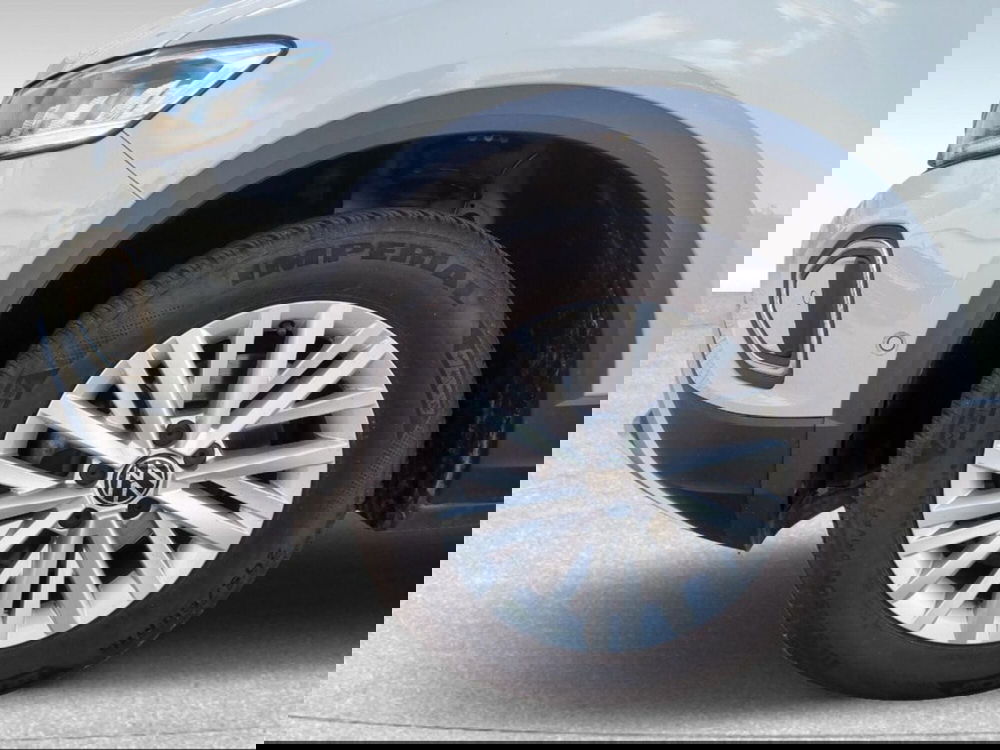 Volkswagen T-Roc usata a Livorno (15)