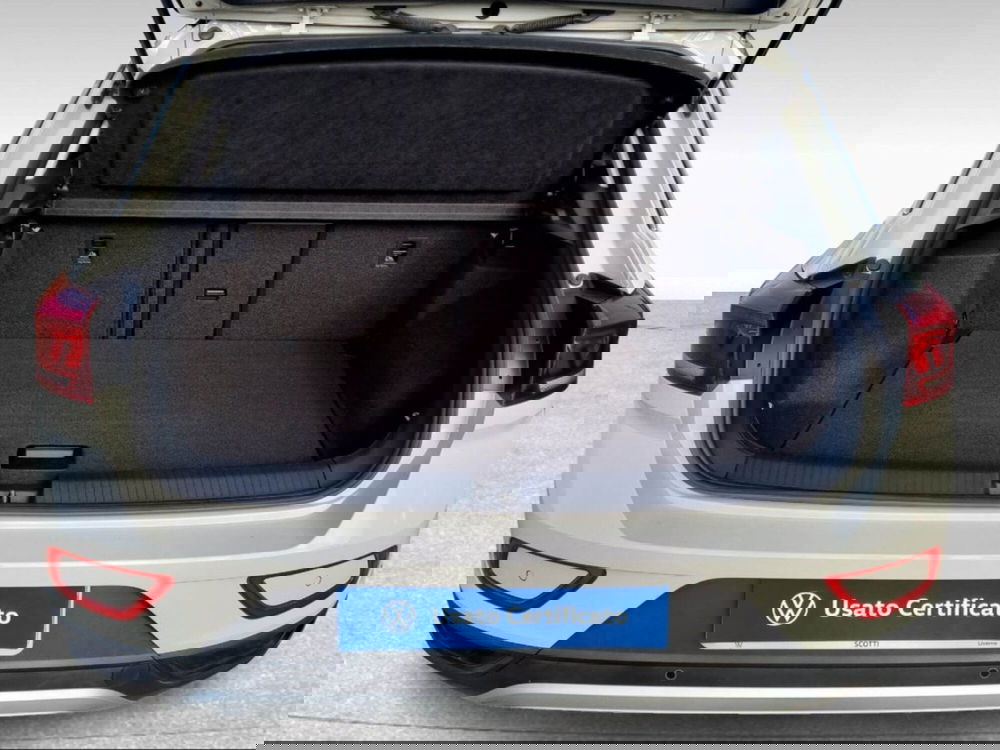 Volkswagen T-Roc usata a Livorno (6)