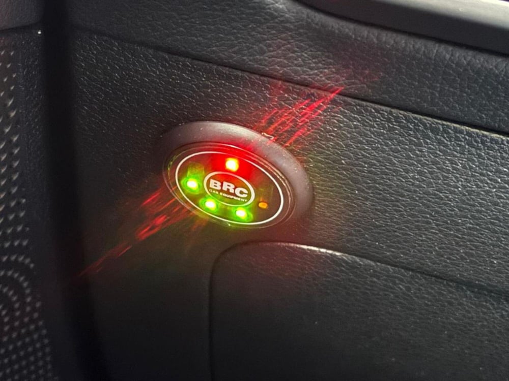 Kia XCeed usata a Como (8)