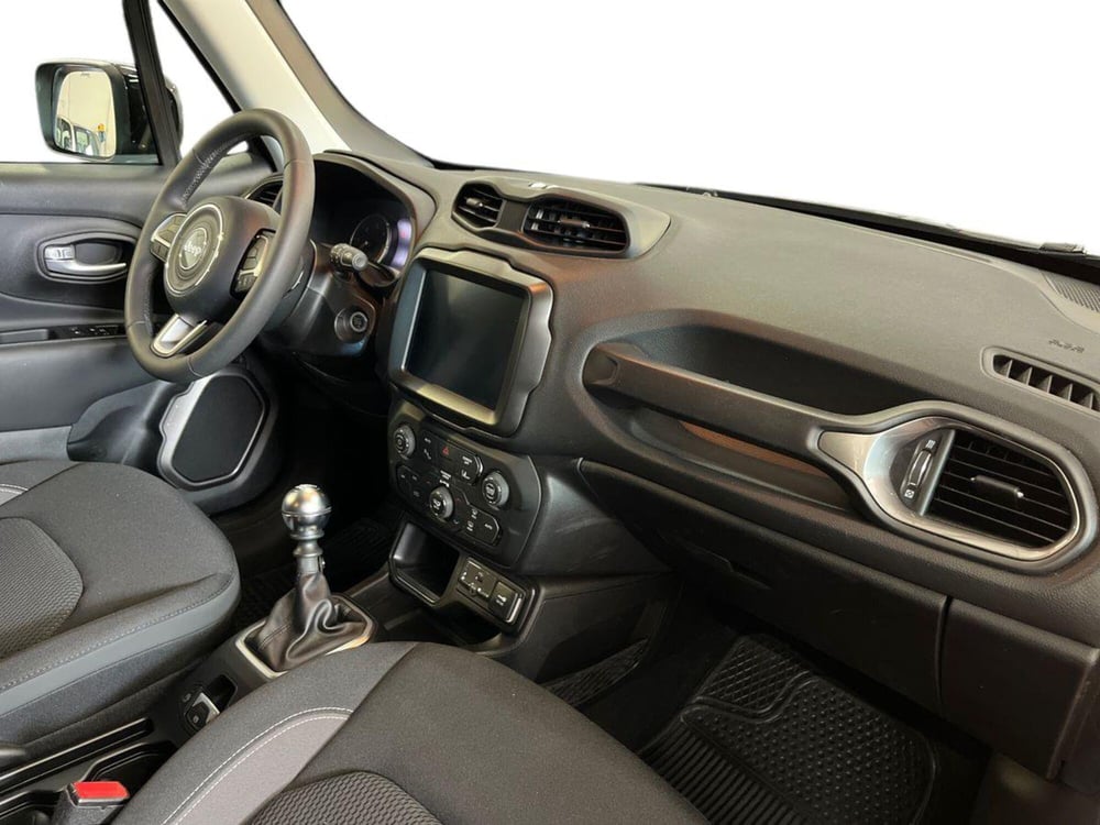 Jeep Renegade usata a Taranto (19)