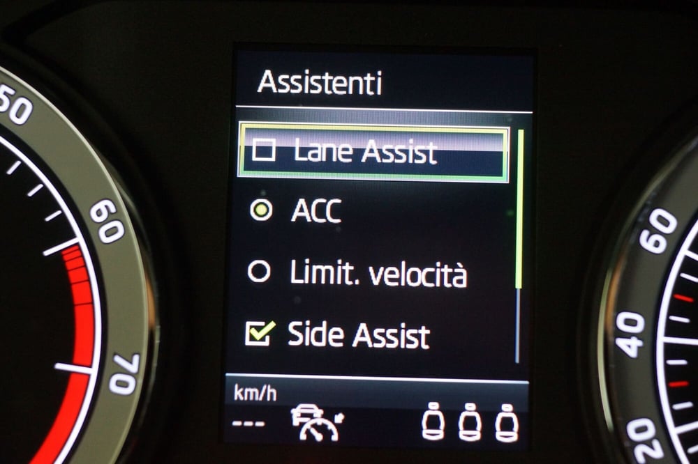 Skoda Karoq usata a Torino (15)