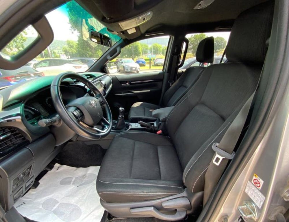 Toyota Hilux usata a Arezzo (12)