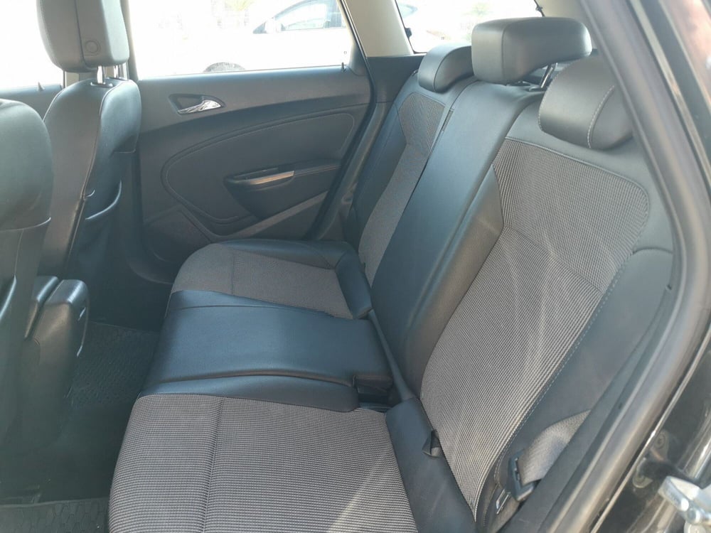 Opel Astra Station Wagon usata a Taranto (11)
