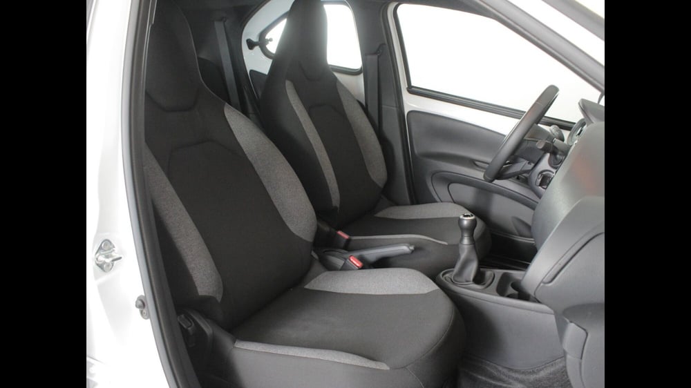 Toyota Aygo X usata a Palermo (6)