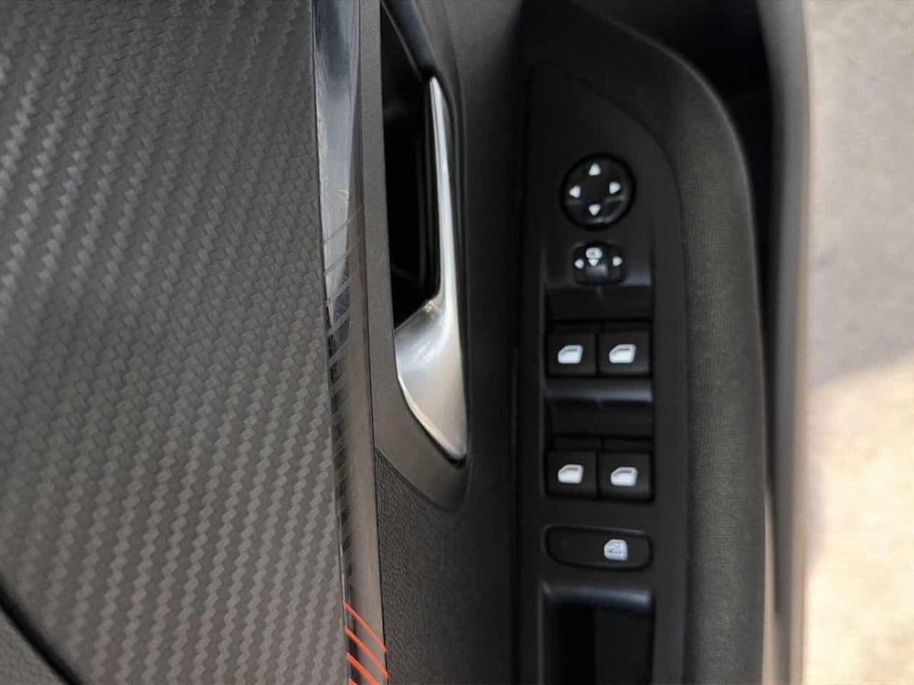 Peugeot 208 usata a Foggia (17)