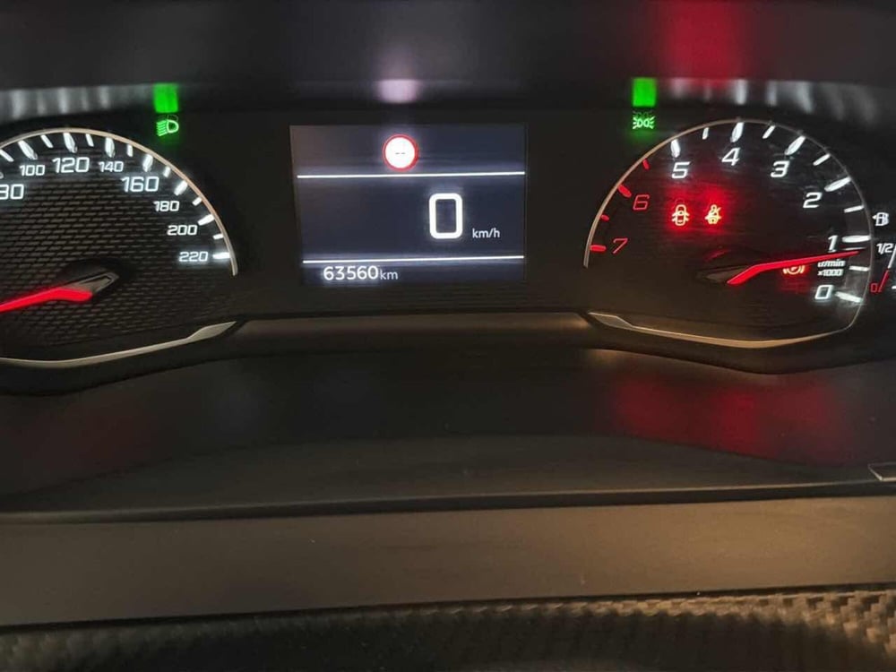 Peugeot 208 usata a Foggia (18)