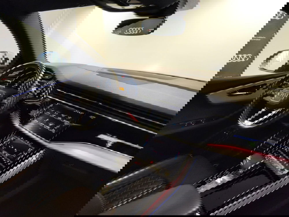 Audi Q8 usata a Modena (8)